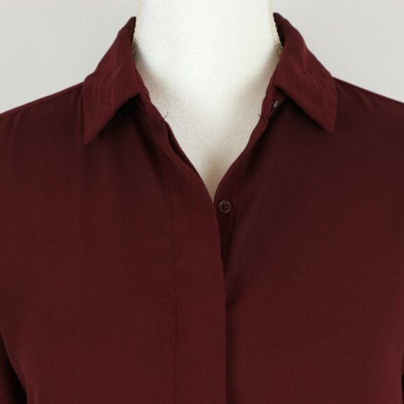 Mossimo Women's Extra Small Maroon Crepe Roll Tab Long Sleeve Button Up Shirt - Picture 2 of 7